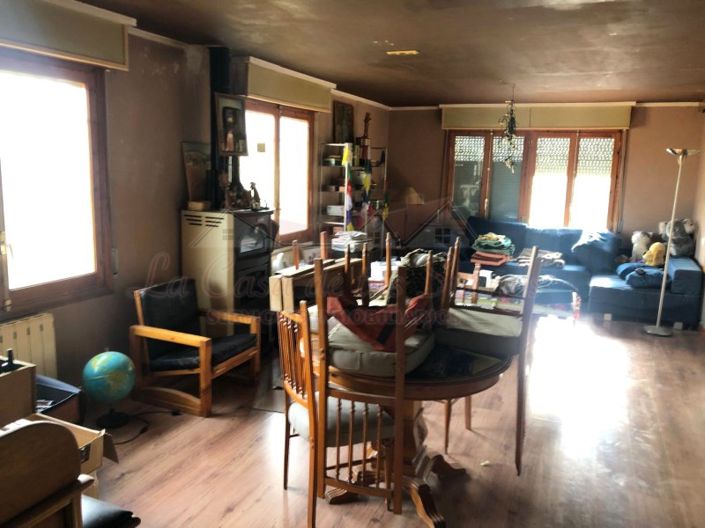 Image No.19-4 Bed Country House for sale