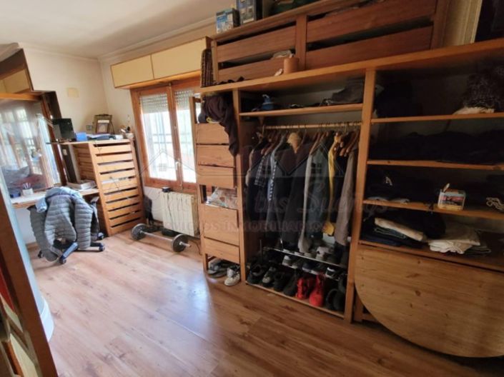 Image No.27-4 Bed Country House for sale