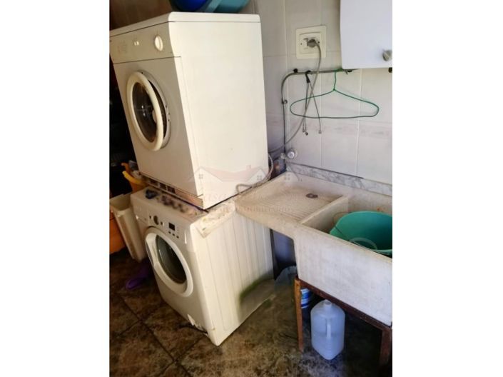 Image No.24-6 Bed Townhouse for sale