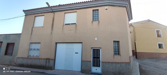 Image No.1-2 Bed Townhouse for sale