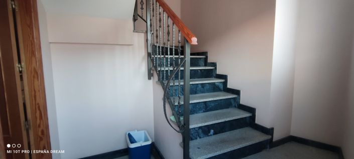 Image No.4-2 Bed Townhouse for sale