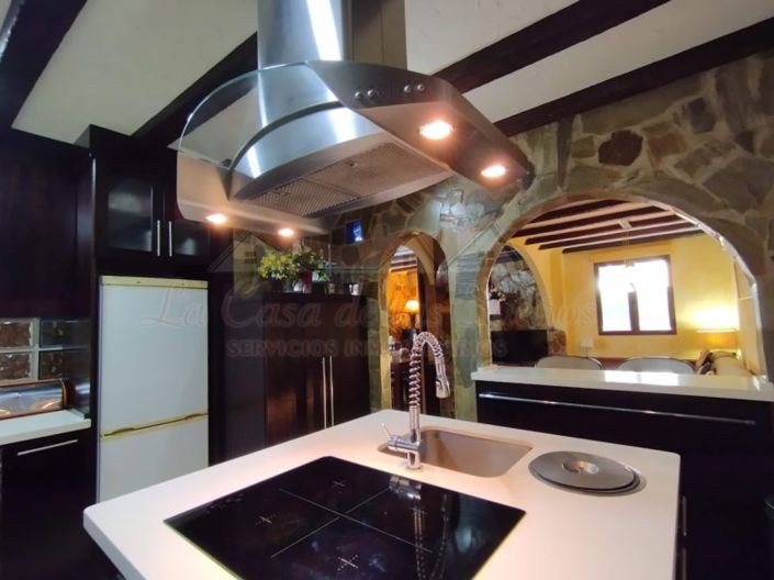 Image No.15-2 Bed Villa for sale