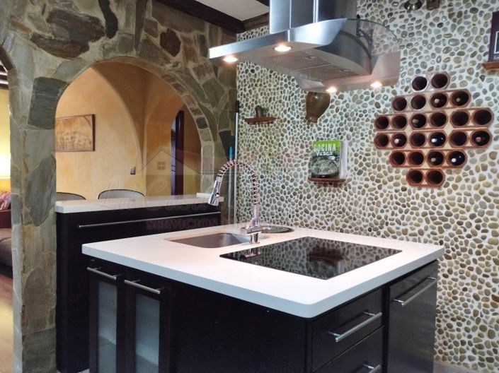 Image No.18-2 Bed Villa for sale