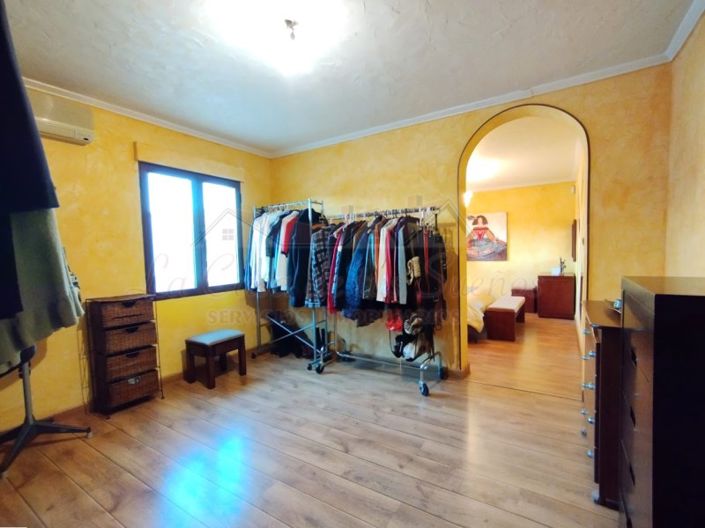 Image No.20-2 Bed Villa for sale