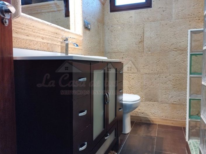 Image No.24-2 Bed Villa for sale