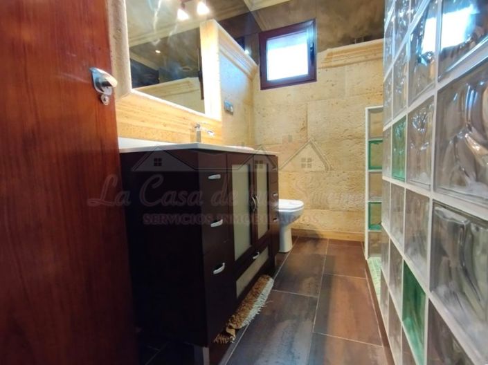 Image No.26-2 Bed Villa for sale