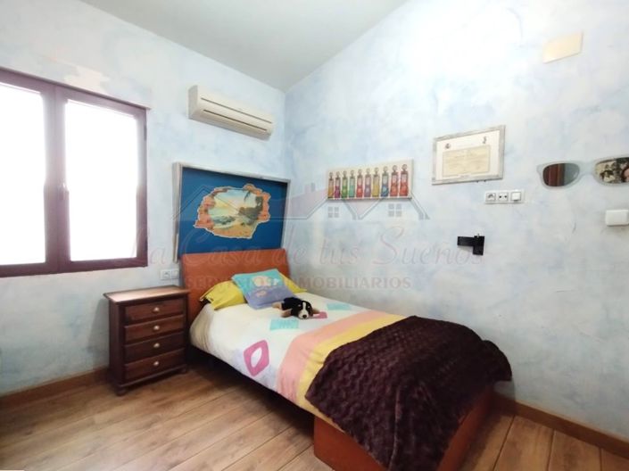 Image No.30-2 Bed Villa for sale