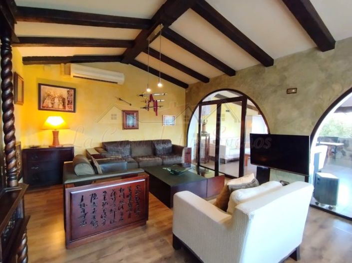 Image No.32-2 Bed Villa for sale