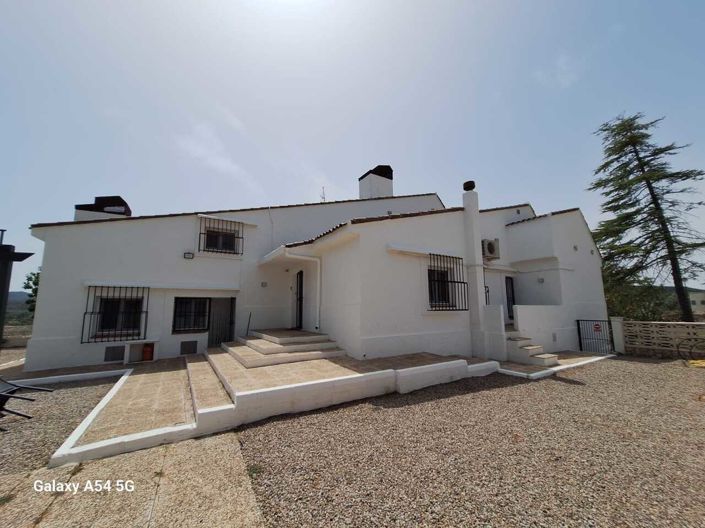 Image No.38-9 Bed Commercial for sale