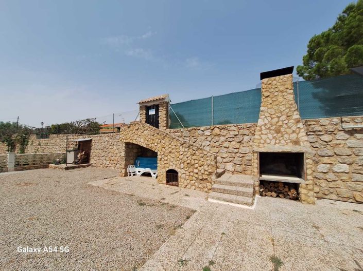 Image No.39-9 Bed Commercial for sale