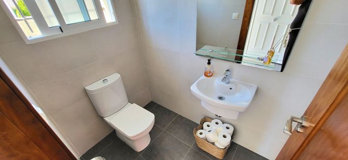 Image No.34-4 Bed Villa for sale