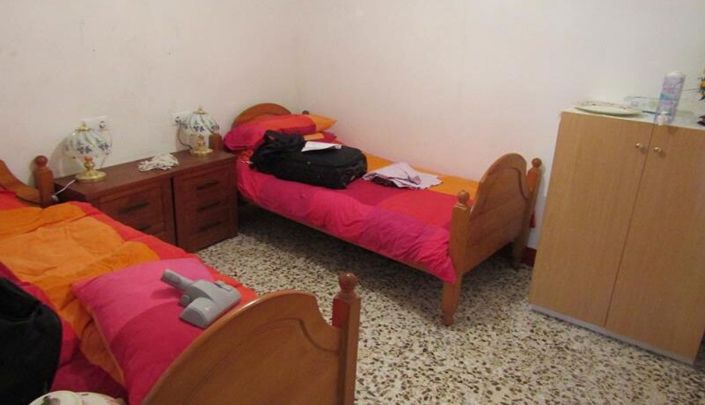 Image No.27-3 Bed House for sale