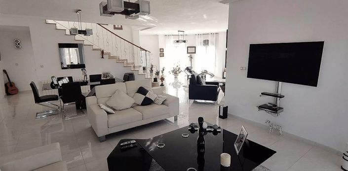 Image No.4-Villa de 4 chambres à vendre à Pinoso