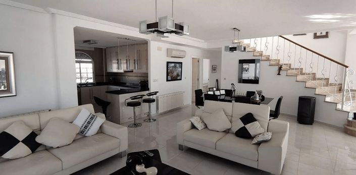 Image No.5-Villa de 4 chambres à vendre à Pinoso