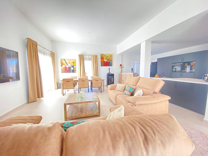 Image No.14-4 Bed Villa for sale