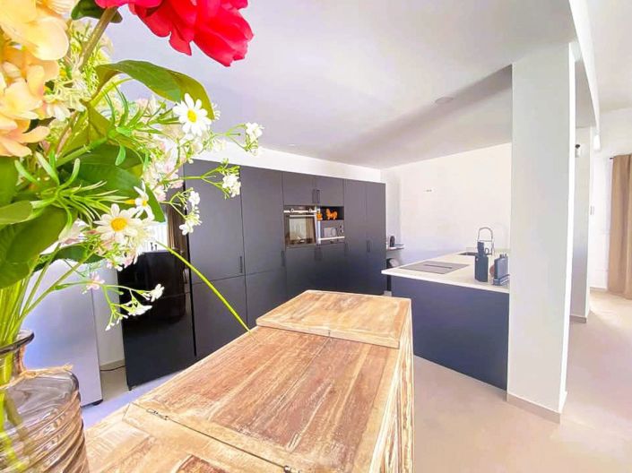 Image No.19-4 Bed Villa for sale