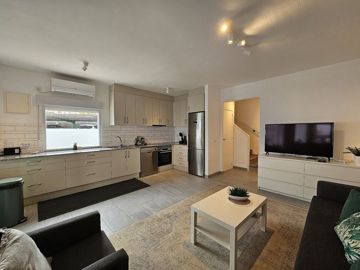 Image No.6-3 Bed Townhouse for sale