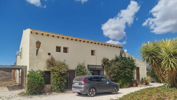 Image No.1-6 Bed Country House for sale