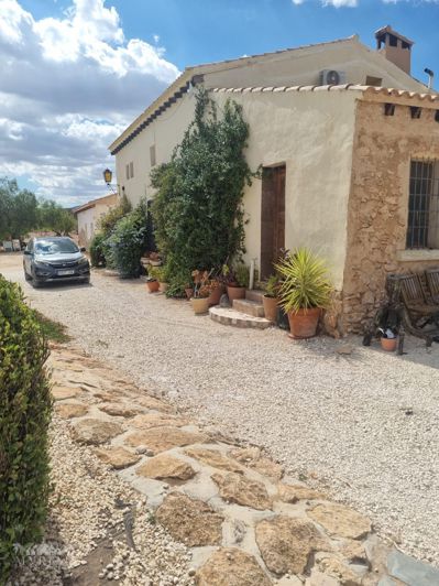 Image No.3-Maison de campagne de 6 chambres à vendre à Alicante