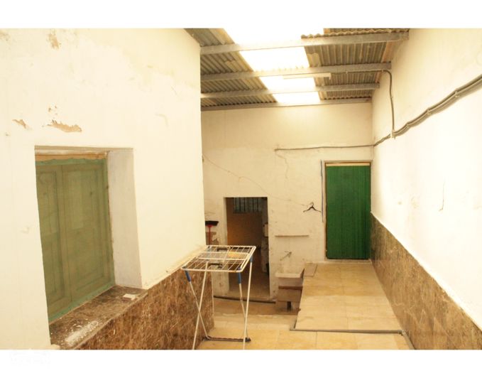 Image No.19-4 Bed Townhouse for sale