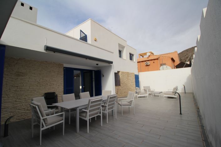 Image No.12-4 Bed Villa for sale