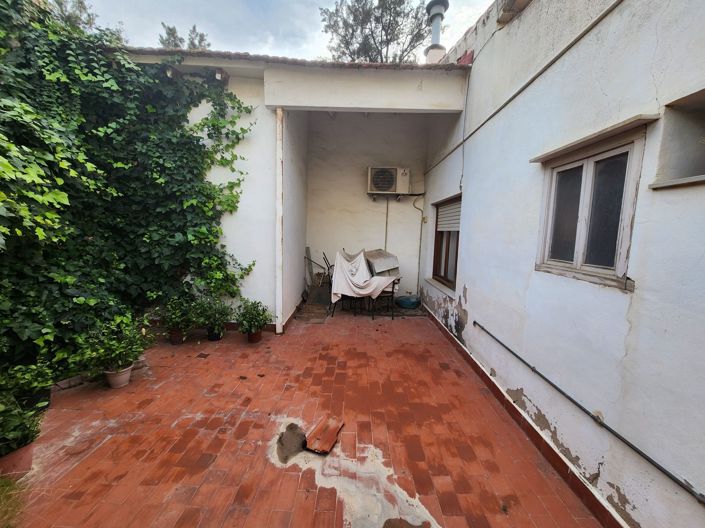 Image No.11-4 Bed Townhouse for sale