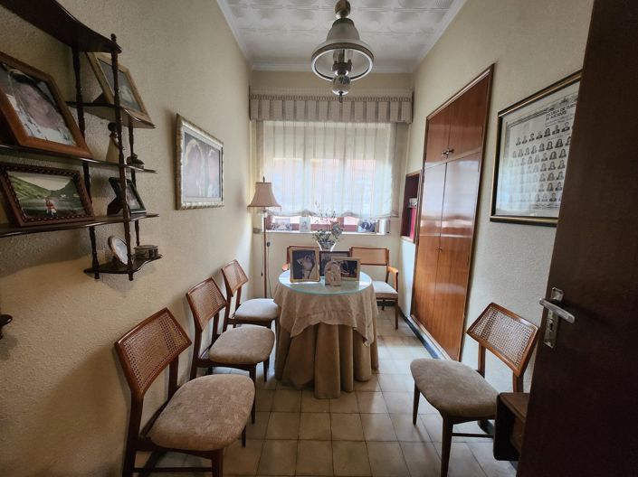 Image No.25-4 Bed Townhouse for sale