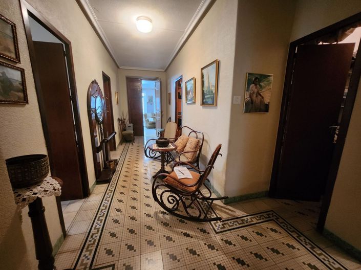 Image No.27-4 Bed Townhouse for sale