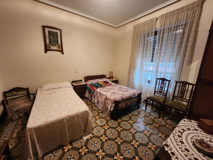 Image No.33-4 Bed Townhouse for sale