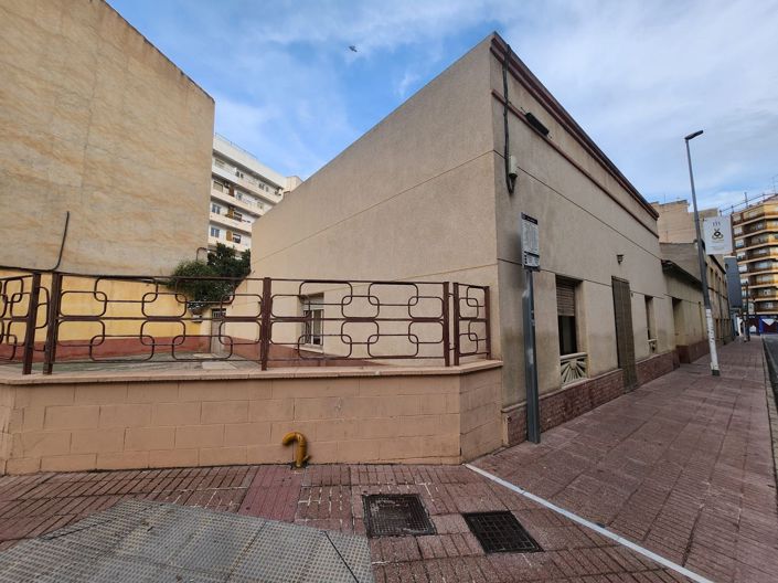 Image No.5-4 Bed Townhouse for sale