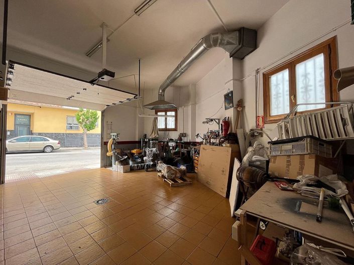 Image No.29-4 Bed Townhouse for sale