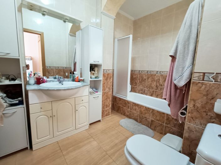 Image No.18-3 Bed Villa for sale