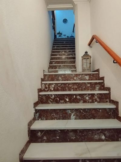 Image No.2-4 Bed Townhouse for sale