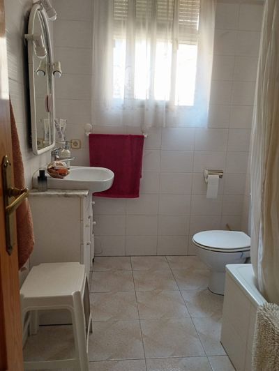 Image No.31-4 Bed Townhouse for sale