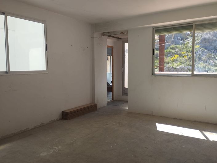 Image No.43-4 Bed Townhouse for sale