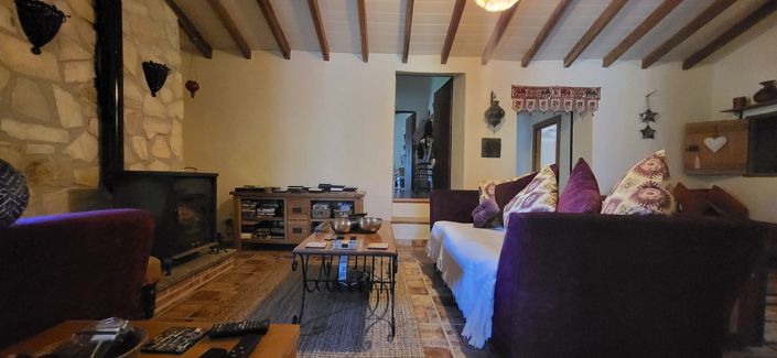 Image No.23-6 Bed Country House for sale