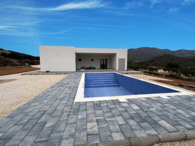 Image No.1-3 Bed Villa for sale
