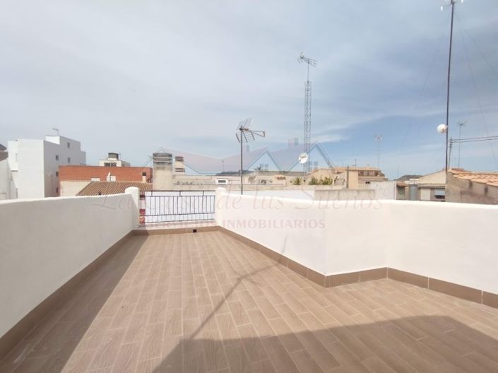Image No.1-2 Bed Townhouse for sale