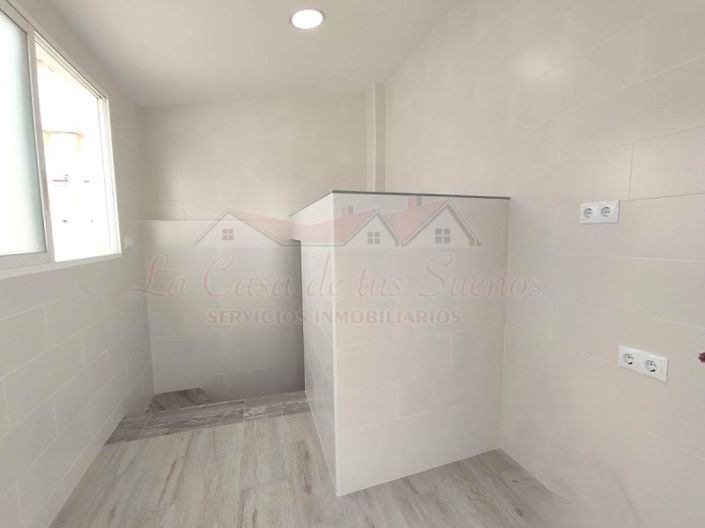 Image No.19-2 Bed Townhouse for sale