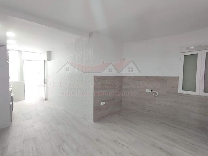 Image No.3-2 Bed Townhouse for sale