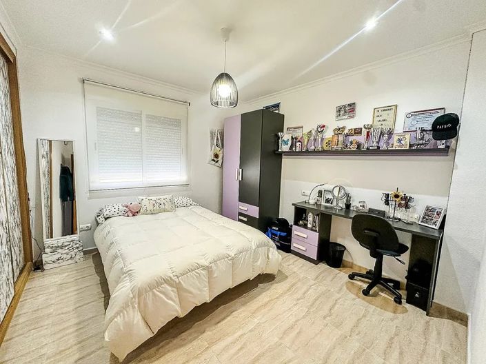 Image No.18-3 Bed Townhouse for sale