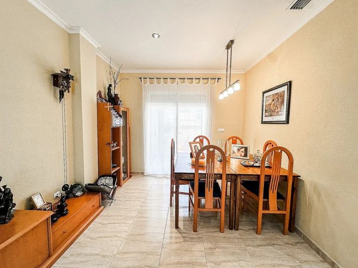 Image No.7-3 Bed Townhouse for sale