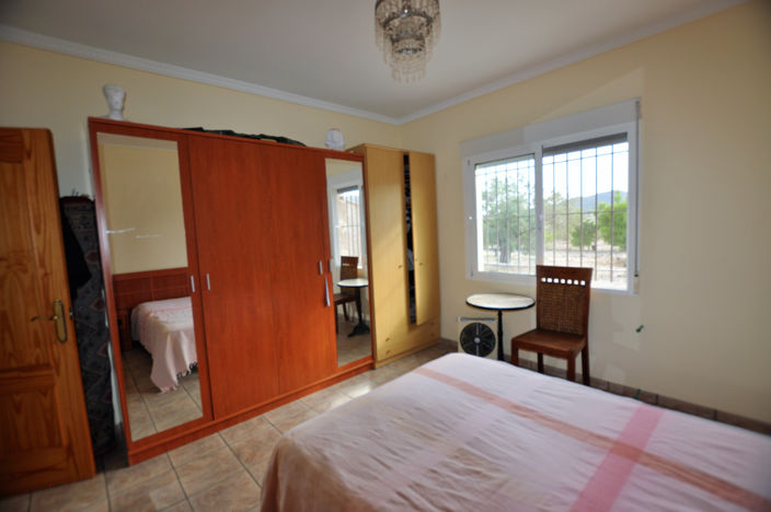 Image No.49-3 Bed Country House for sale