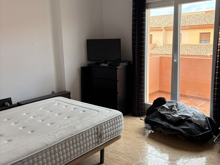 Image No.11-4 Bed Townhouse for sale