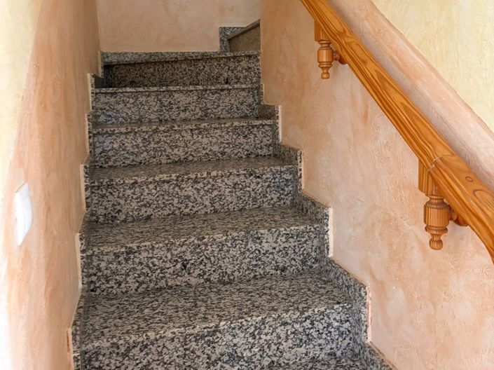 Image No.7-4 Bed Townhouse for sale