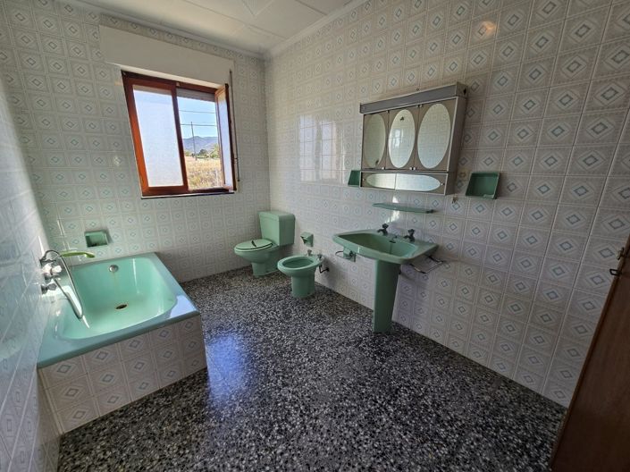 Image No.32-Villa de 6 chambres à vendre à Monóvar