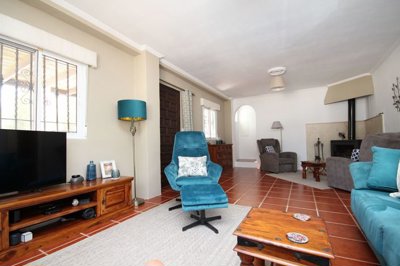 w5-main-lounge-2-