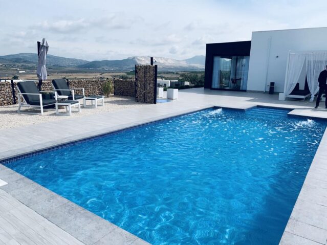 Image No.1-3 Bed Villa for sale