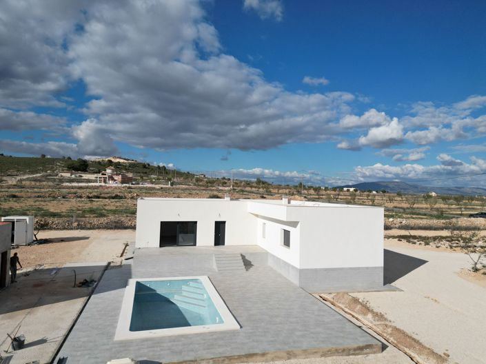 Image No.1-3 Bed Villa for sale