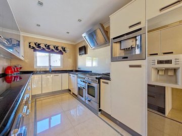 tnkitchen-3-4